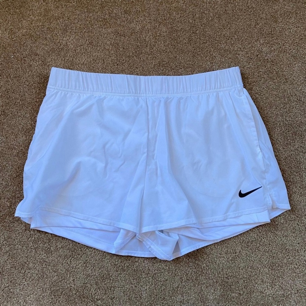 Nike running shorts - Picture 3 of 6